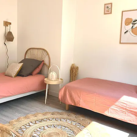Dewailly, 2 Chambres, 3 Lits, Elegant, 700m Centre Amiens